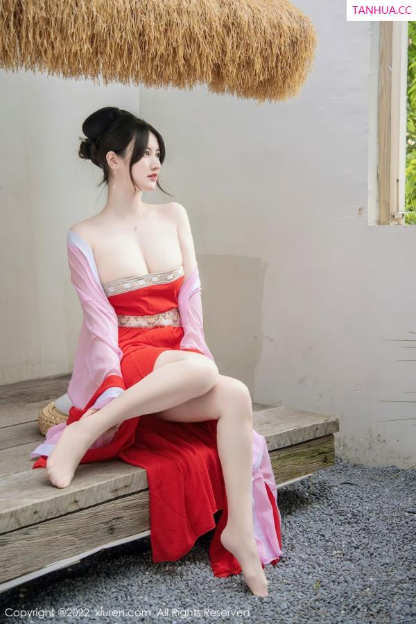 陈诗诗 诗诗 [XiuRen]高清写真图 2022.06.14 No.5141 诗诗kiki第4张图片